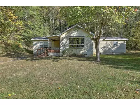 241 Chinquapin Road Erwin Tn 37650, Erwin, TN 37650 photo 3