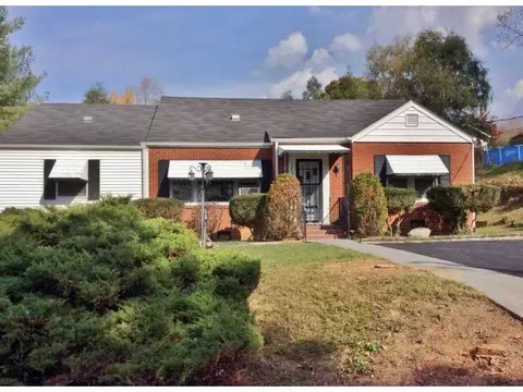 317 School Street Erwin Tn 37650, Erwin, TN 37650 photo 1