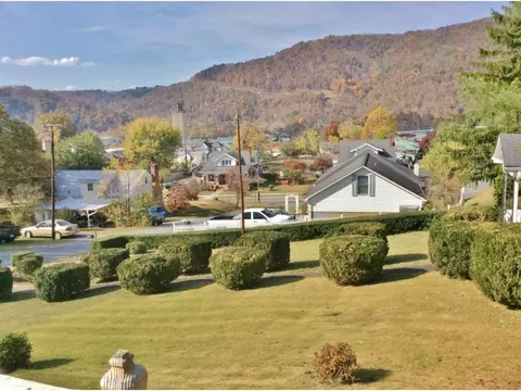 317 School Street Erwin Tn 37650, Erwin, TN 37650 photo 14