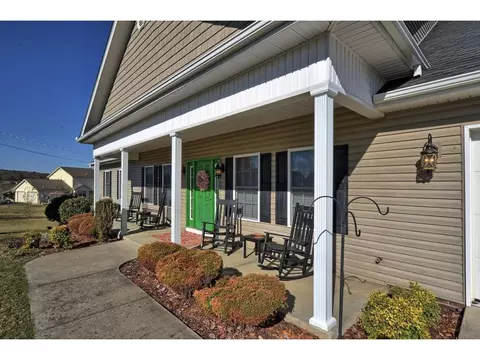 209 Walker Street Gray Tn 37615, Gray, TN 37615 photo 4