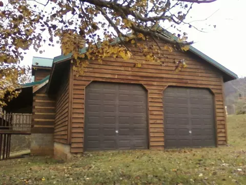 358 Stout Hollow Road Hampton Tn 37658, Hampton, TN 37658 photo 4