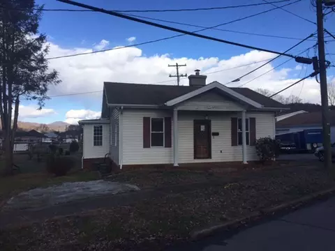 413 Kentucky Street Erwin Tn 37650, Erwin, TN 37650 photo 2