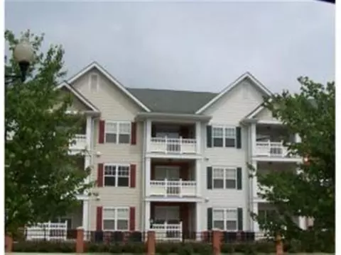 2008 Millenium Place 308 Johnson City Tn 37604, Johnson City, TN 37604 photo 2