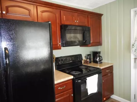1109 7th Street Erwin Tn 37650, Erwin, TN 37650 photo 3