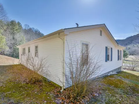 2397 Spivey Mountain Road Erwin Tn 37650, Erwin, TN 37650 photo 5
