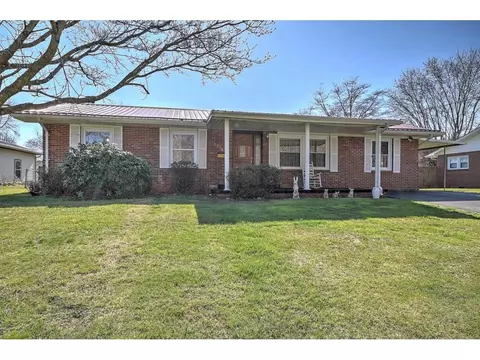 1204 9th Avenue Johnson City Tn 37601, Johnson City, TN 37601 photo 1