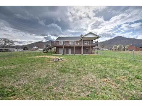 1585 Chestoa Pike Erwin Tn 37650, Erwin, TN 37650 photo 33