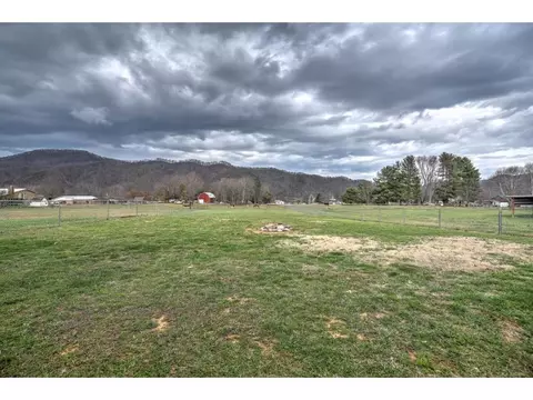 1585 Chestoa Pike Erwin Tn 37650, Erwin, TN 37650 photo 35
