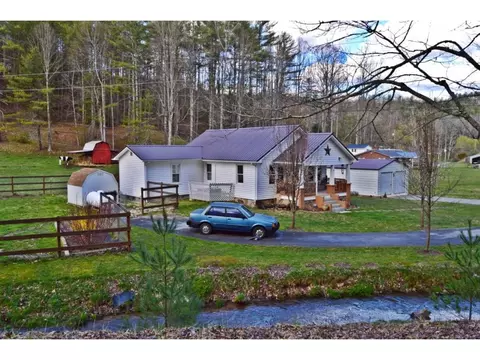 328 Piney Grove Road Hampton Tn 37658, Hampton, TN 37658 photo 5