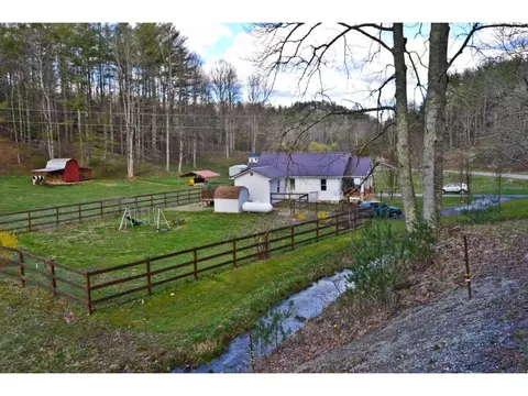 328 Piney Grove Road Hampton Tn 37658, Hampton, TN 37658 photo 6