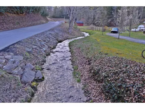 328 Piney Grove Road Hampton Tn 37658, Hampton, TN 37658 photo 3