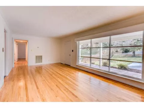 211 Hillside Road Johnson City Tn 37601, Johnson City, TN 37601 photo 4