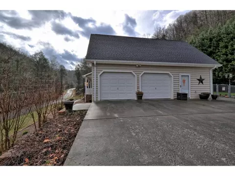 222 Bailey Hollow Road Erwin Tn 37650, Erwin, TN 37650 photo 3