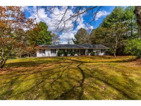 122 Maxwell Drive Bristol Tn 37620, Bristol, TN 37620 photo 2
