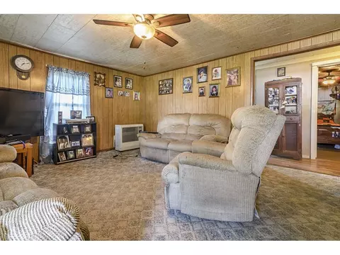 336 Shenandoah Drive Glade Spring Va 24340, Glade Spring, VA 24340 photo 2