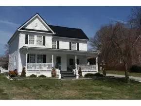 903 Chilhowie Johnson City Tn 37601, Johnson City, TN 37601 photo 2