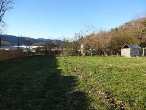 242 Harris Street Erwin Tn 37650, Erwin, TN 37650 photo 3