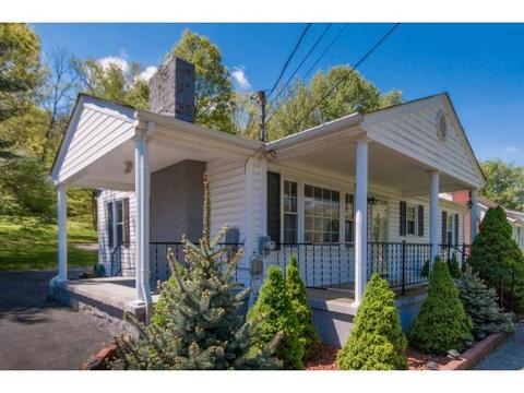 506 E Valley Dr, Bristol, VA 24201 photo 1
