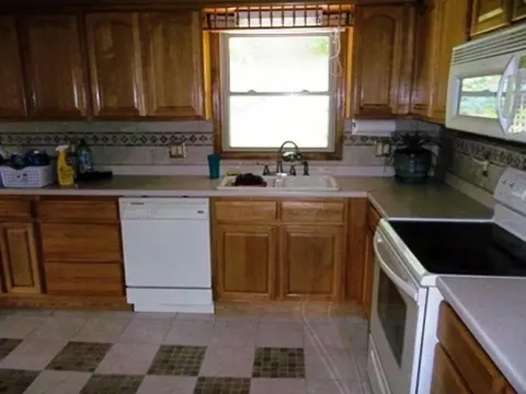 315 Fishery Loop Road Erwin Tn 37650, Erwin, TN 37650 photo 9