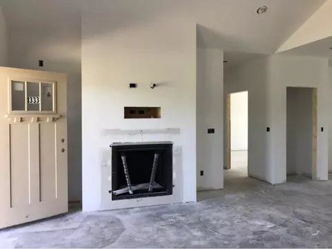 1333 Savin Falls Johnson City Tn 37615, Johnson City, TN 37615 photo 3