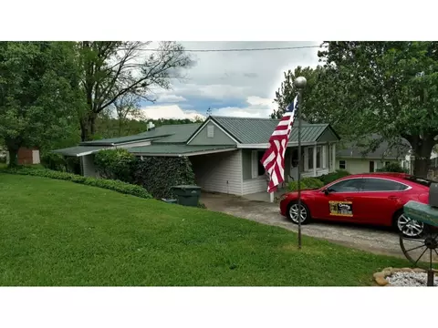 406 Cherry Street Greeneville Tn 37745, Greeneville, TN 37745 photo 2