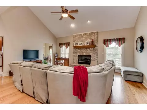 4100 Glaze Road Johnson City Tn 37601, Johnson City, TN 37601 photo 7