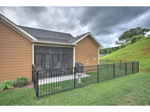 236 Devonshire Avenue Johnson City Tn 37601, Johnson City, TN 37601 photo 22