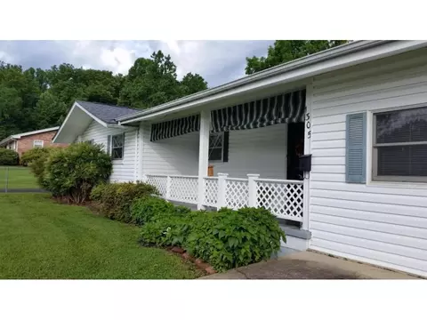 1305 E11th Avenue Johnson City Tn 37601, Johnson City, TN 37601 photo 2