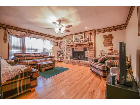 119 Townsend Fall Branch Tn 37656, Fall Branch, TN 37656 photo 5