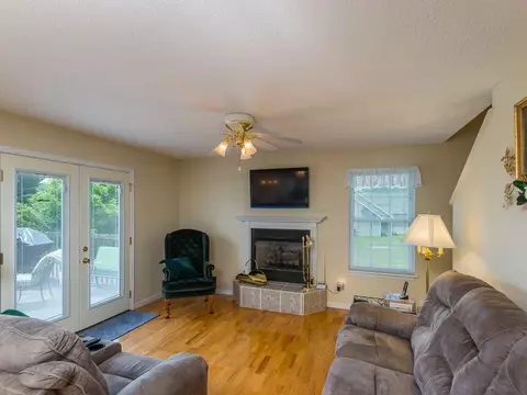 216 Memory Lane Bristol Tn 37620, Bristol, TN 37620 photo 8