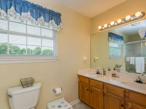 216 Memory Lane Bristol Tn 37620, Bristol, TN 37620 photo 11