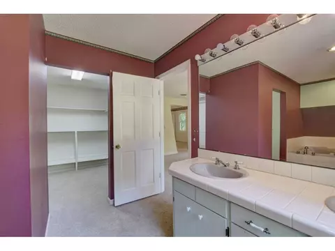 304 Ivanhoe Drive Johnson City Tn 37601, Johnson City, TN 37601 photo 23