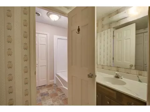304 Ivanhoe Drive Johnson City Tn 37601, Johnson City, TN 37601 photo 29