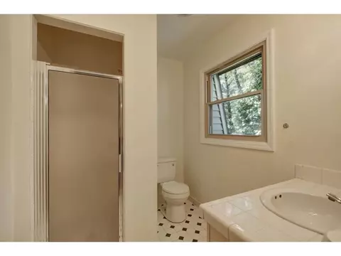 304 Ivanhoe Drive Johnson City Tn 37601, Johnson City, TN 37601 photo 27