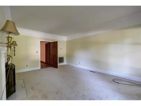 304 Ivanhoe Drive Johnson City Tn 37601, Johnson City, TN 37601 photo 6