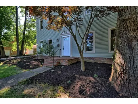 304 Ivanhoe Drive Johnson City Tn 37601, Johnson City, TN 37601 photo 4