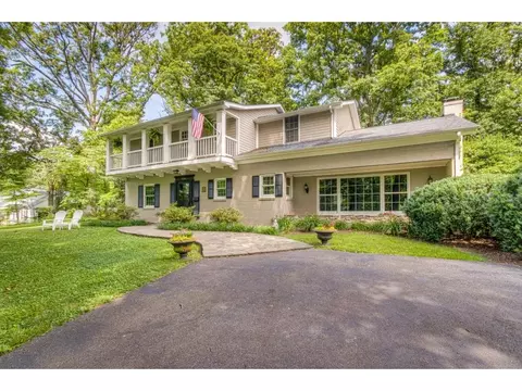 1301 Iris Avenue Johnson City Tn 37601, Johnson City, TN 37601 photo 4