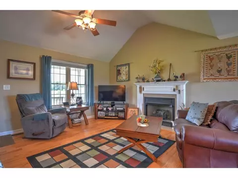 1022 Mountain Meadows Drive Limestone Tn 37681, Limestone, TN 37681 photo 5