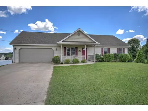 1022 Mountain Meadows Drive Limestone Tn 37681, Limestone, TN 37681 photo 2