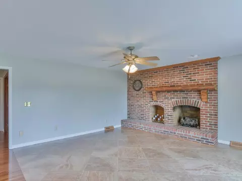 218 Bart Greene Drive Gray Tn 37615, Gray, TN 37615 photo 8