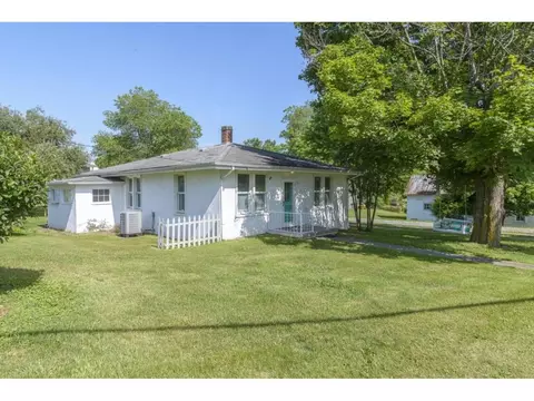 304 Maple Street Glade Spring Va 24340, Glade Spring, VA 24340 photo 2