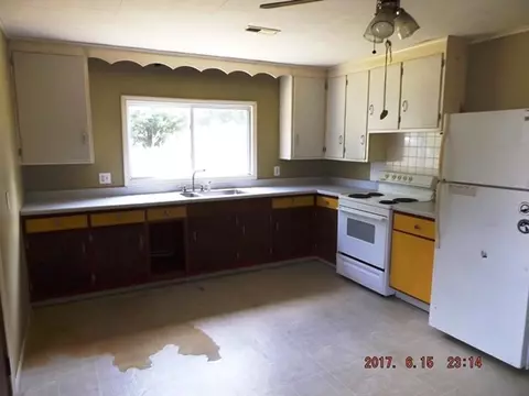 630 First Street Hampton Tn 37658, Hampton, TN 37658 photo 5