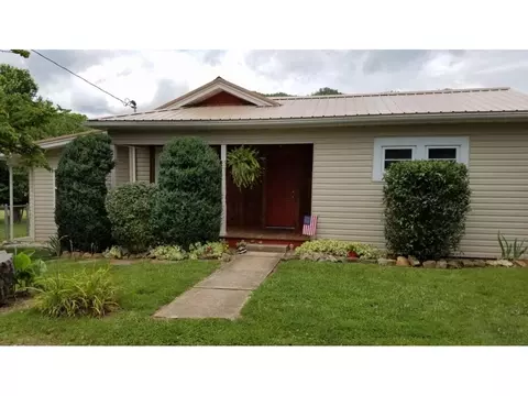 208 Third Avenue Hampton Tn 37658, Hampton, TN 37658 photo 14