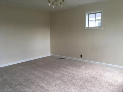 111 Higgins Avenue Erwin Tn 37650, Erwin, TN 37650 photo 3