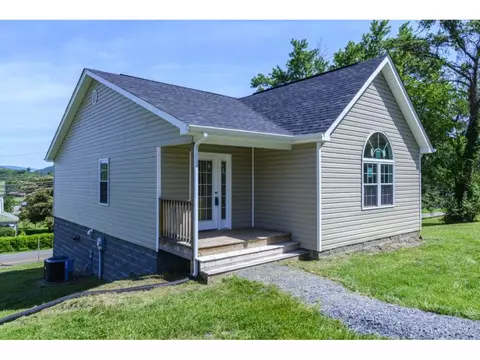503 Glade Street Glade Spring Va 24319, Glade Spring, VA 24340 photo 2