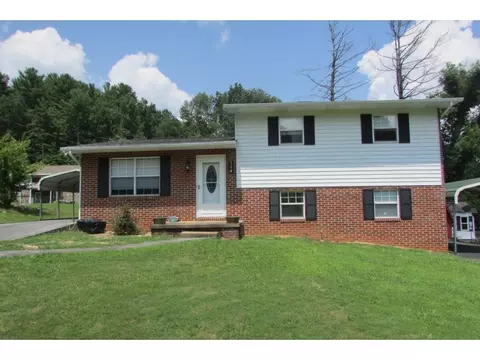 114 Mountain View Circle Hampton Tn 37658, Hampton, TN 37658 photo 1