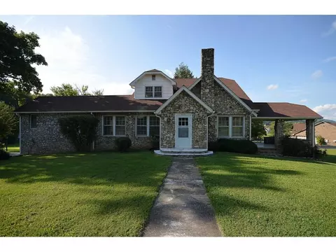 825 Holly Avenue Erwin Tn 37650, Erwin, TN 37650 photo 1