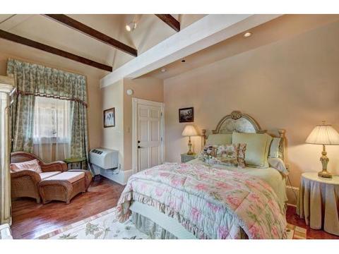 215 E Main St, Jonesborough, TN 37659 photo 27