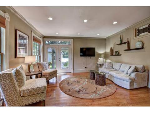 215 E Main St, Jonesborough, TN 37659 photo 11