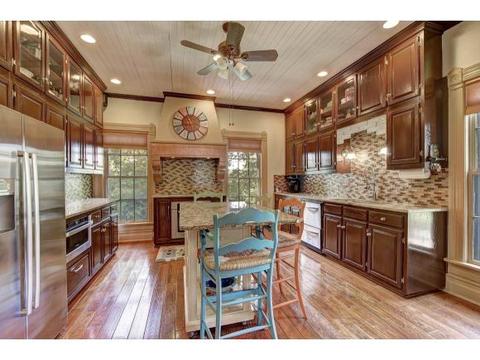 215 E Main St, Jonesborough, TN 37659 photo 9